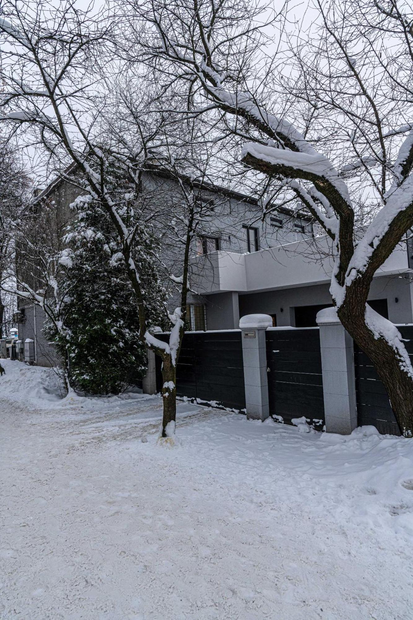 Spora Chata Nowy Targ Exterior photo