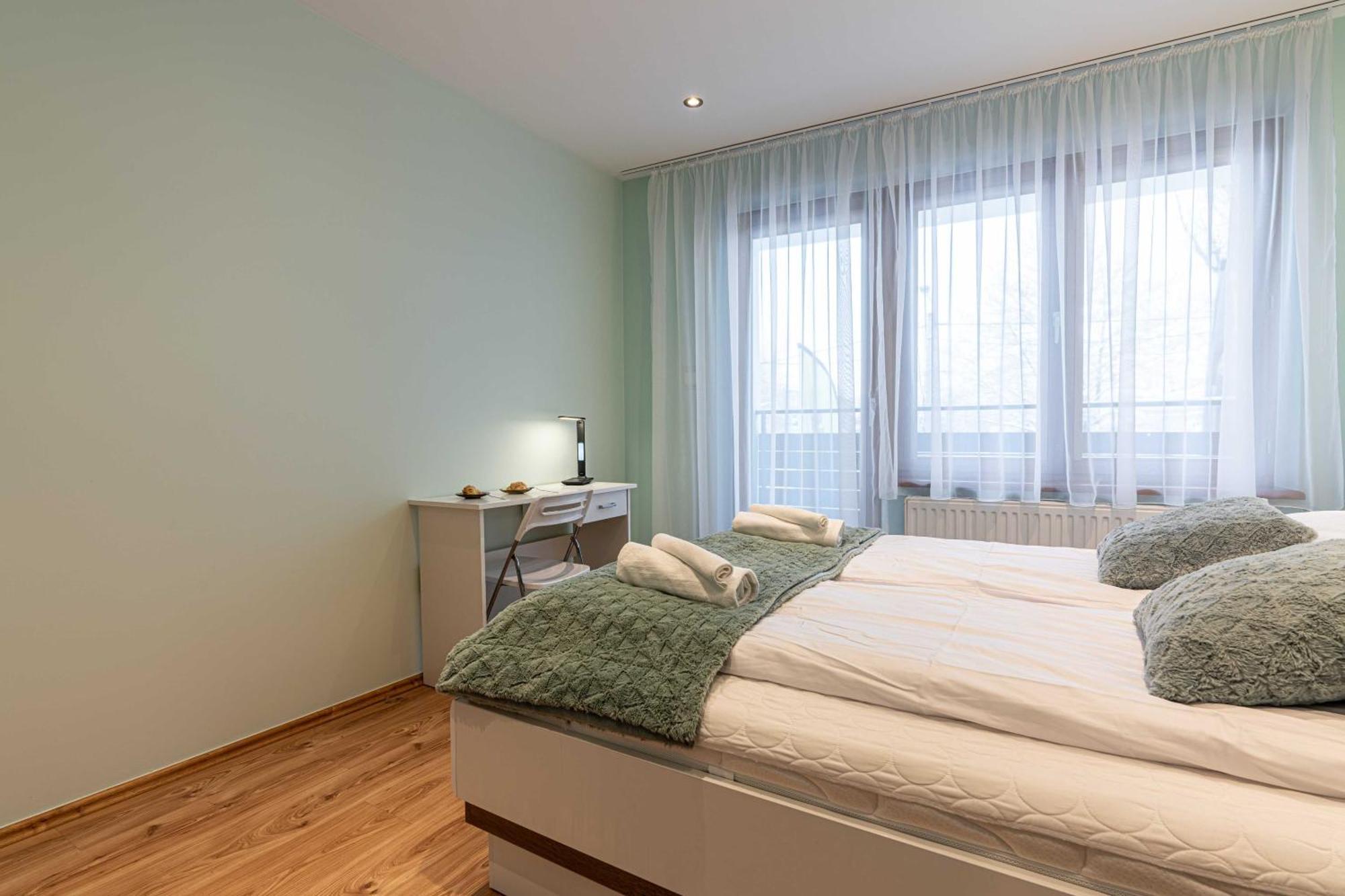 Spora Chata Nowy Targ Exterior photo