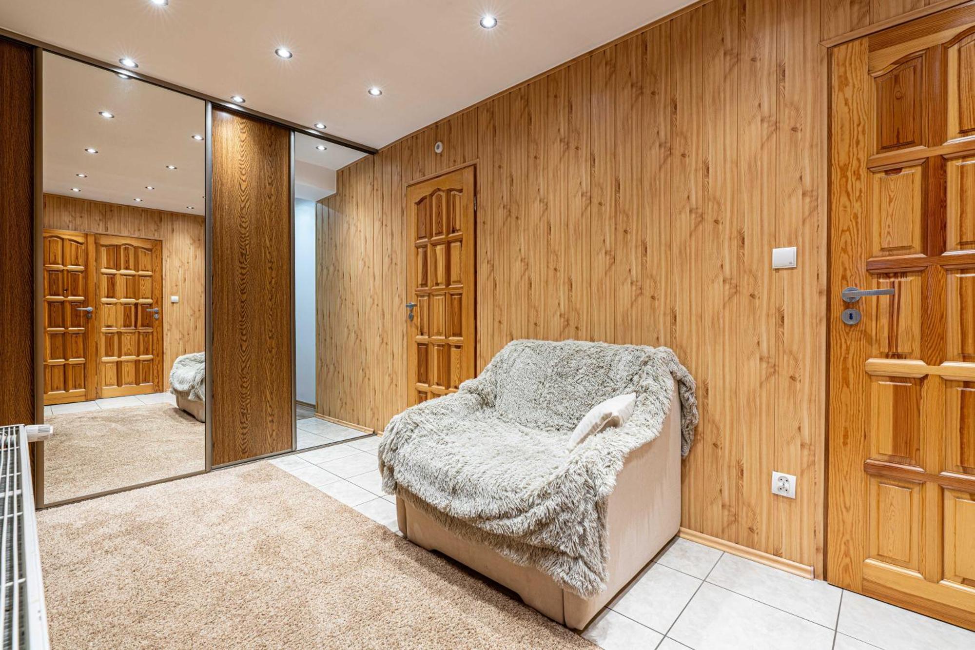Spora Chata Nowy Targ Exterior photo